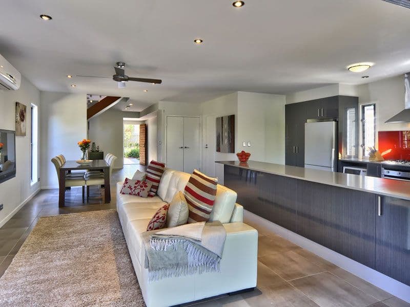 67 Strickland Terrace, GRACEVILLE QLD 4075, Graceville - Thumbnail 3