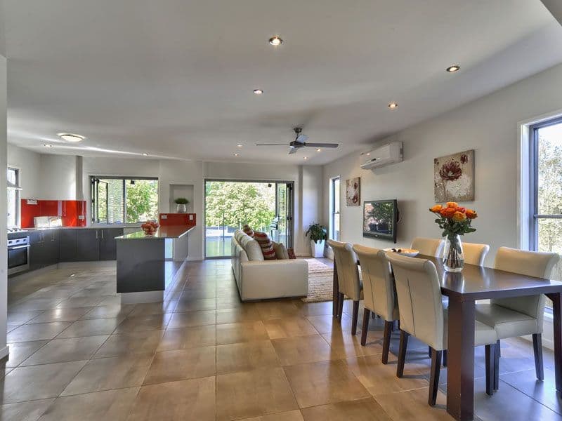 67 Strickland Terrace, GRACEVILLE QLD 4075, Graceville - Thumbnail 4