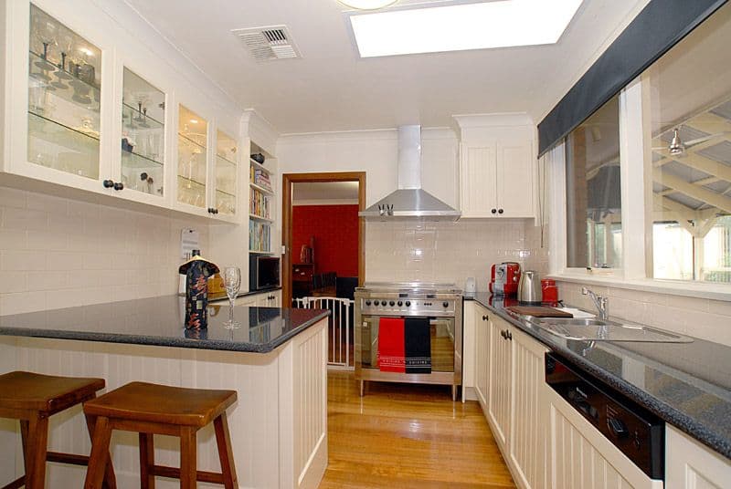 48 Joan Avenue, FERNTREE GULLY VIC 3156, Ferntree Gully - Image 1