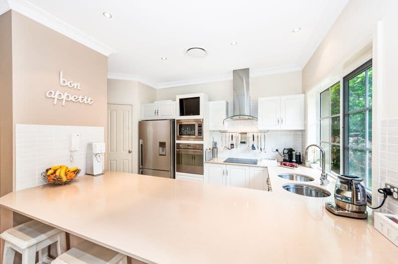 6 Mortimer Lewis Drive, HUNTLEYS COVE NSW 2111, Huntleys Cove - Thumbnail 2