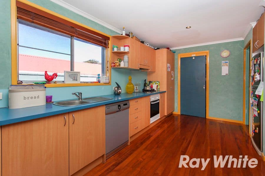 55 Eric Street, BUNDEENA NSW 2230, Bundeena - Thumbnail 3