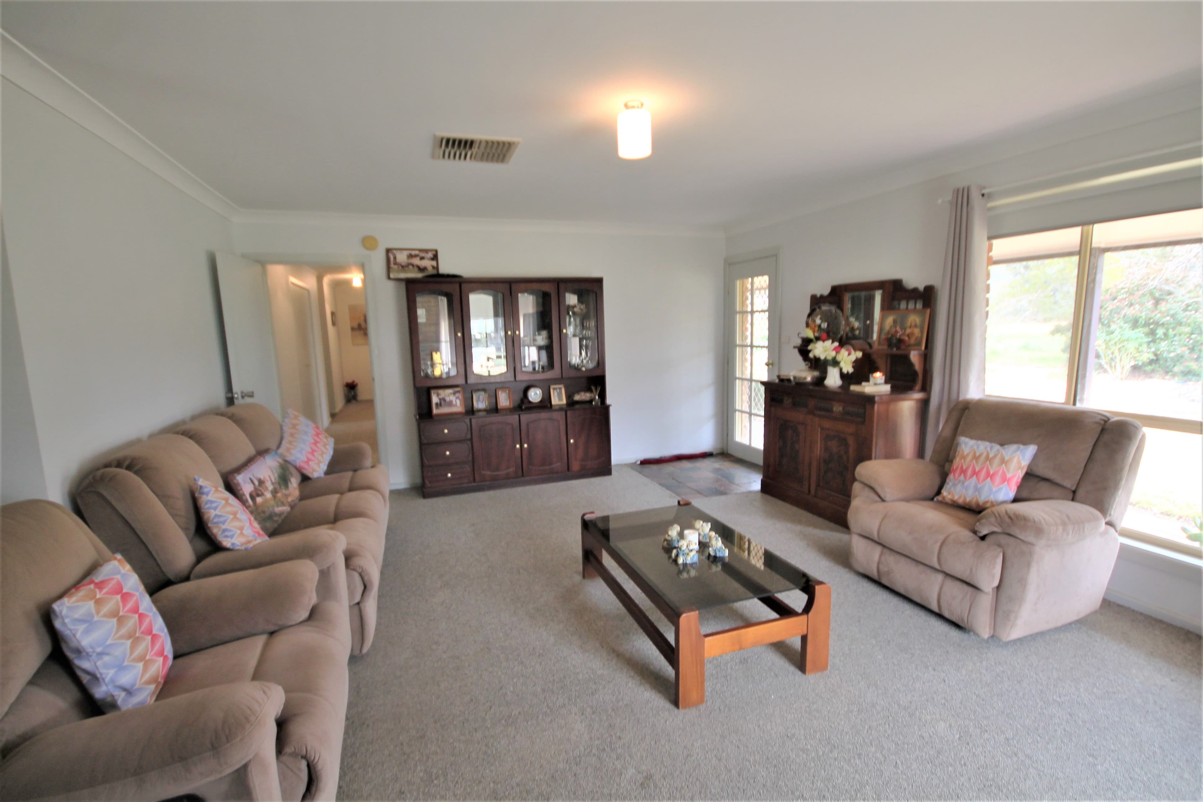 80 Tipperary Lane, Young - Thumbnail 6
