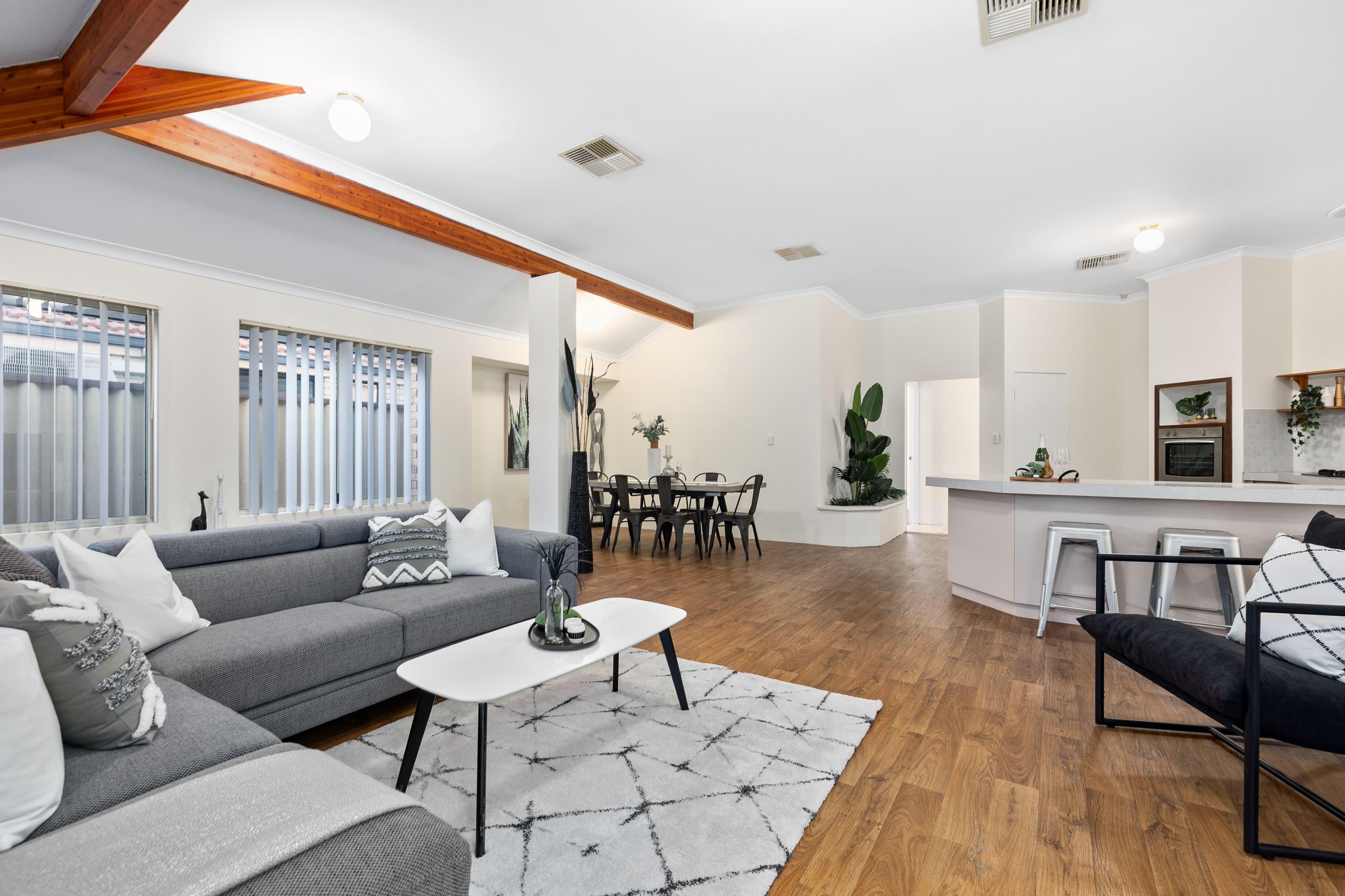 7 Estcourt Road, Redcliffe WA 6104, Redcliffe - Image 1