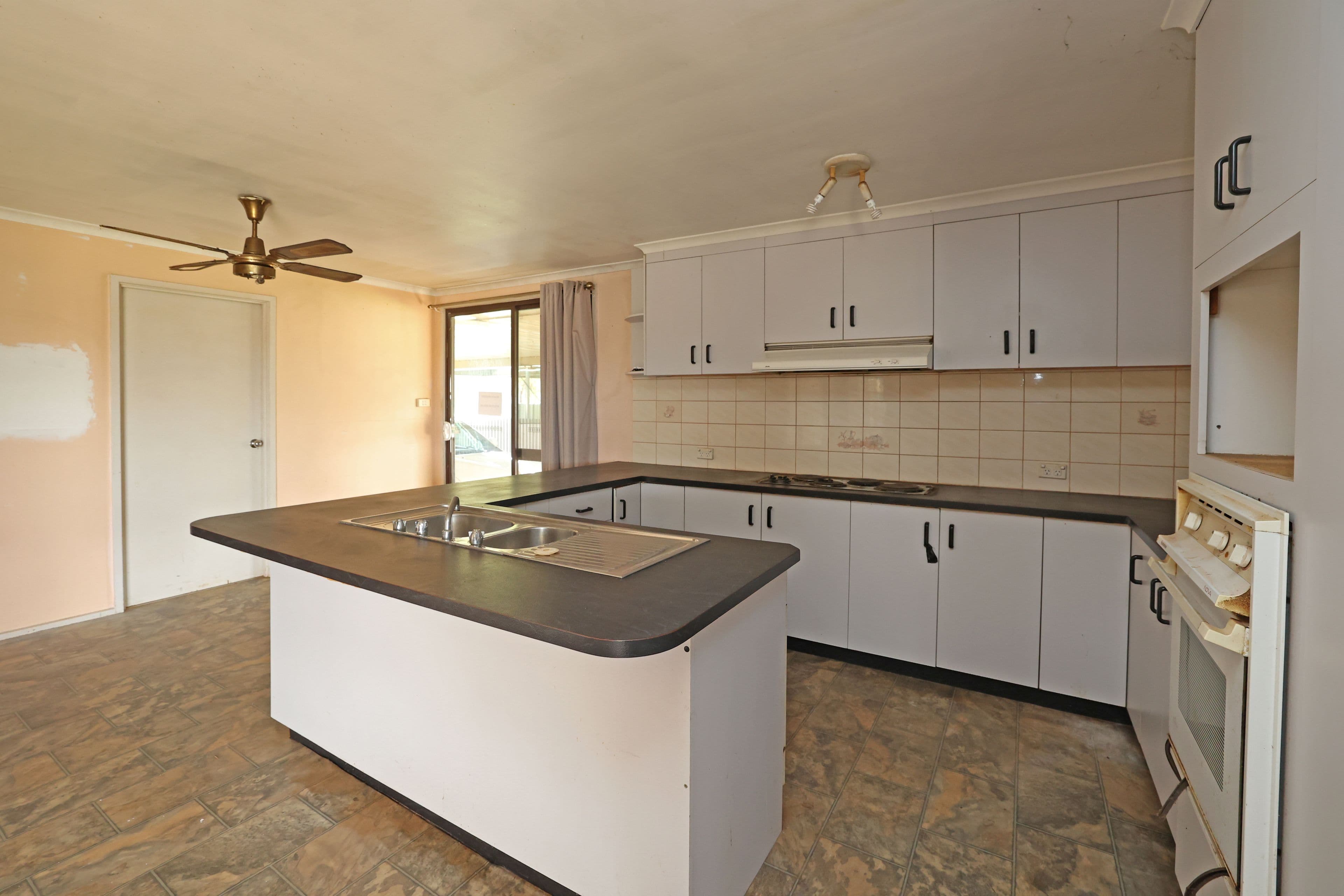 45 Kennedy Street, Robinvale VIC 3549, Robinvale - Thumbnail 3
