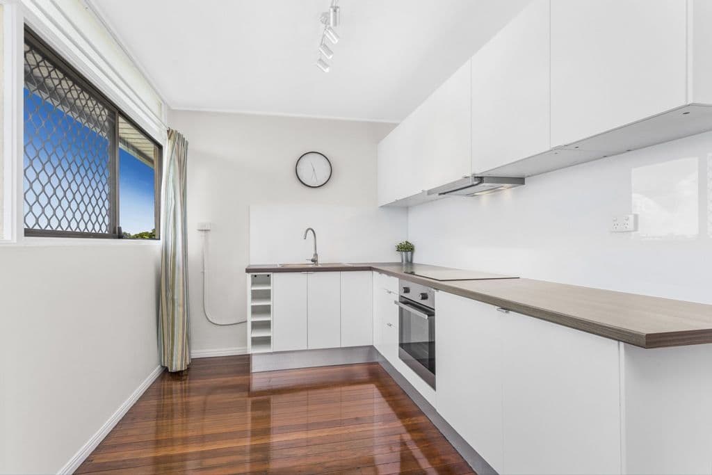 24 Fifth Avenue, Kedron QLD 4031, Kedron - Thumbnail 2