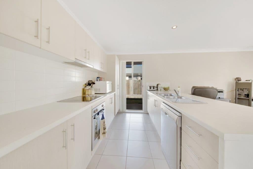 59 Oxford Street, Calliope QLD 4680, Calliope - Thumbnail 2