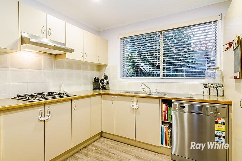 3 Raisell Road, Cranbourne West VIC 3977, Cranbourne West - Thumbnail 4