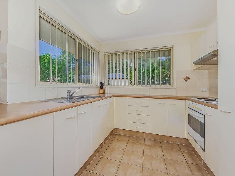 7 Matthew Close, BURLEIGH HEADS QLD 4220, Burleigh Heads - Image 1