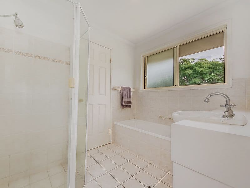7 Matthew Close, BURLEIGH HEADS QLD 4220, Burleigh Heads - Thumbnail 6