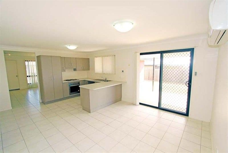 50 Lillypilly Avenue, GRACEMERE QLD 4702, Gracemere - Thumbnail 3