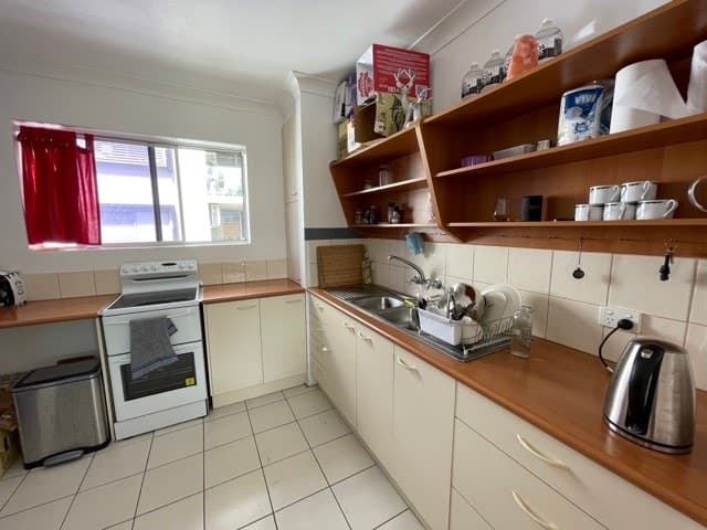 5 / 25 Gordon Street MILTON QLD 4064, 000 (Sold On 15-Mar-2021) Unit 2 Beds | 1 Bath | 1 Car 25 Gordon Street Milton - Thumbnail 3