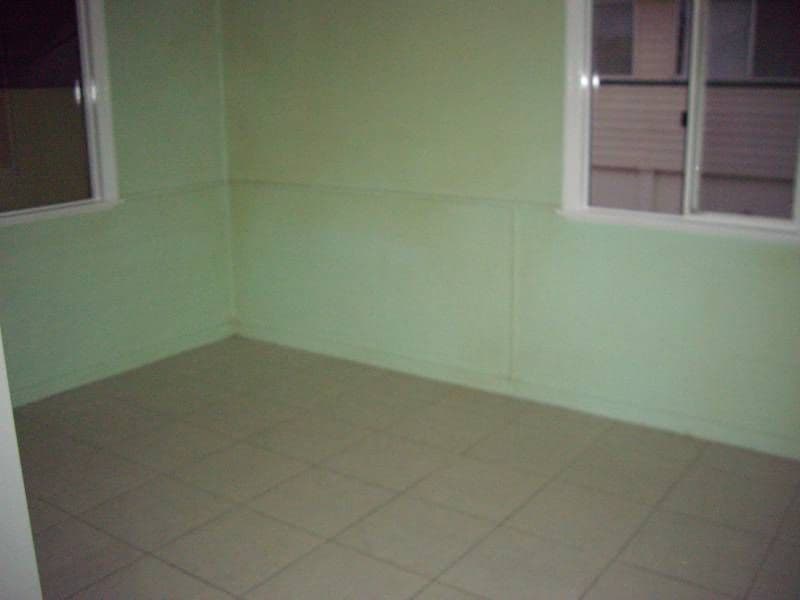 21 Livingstone Street, DARRA QLD 4076, Darra - Thumbnail 3