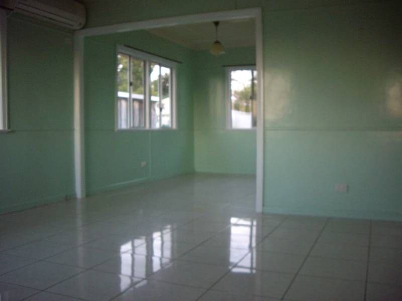 21 Livingstone Street, DARRA QLD 4076, Darra - Thumbnail 4