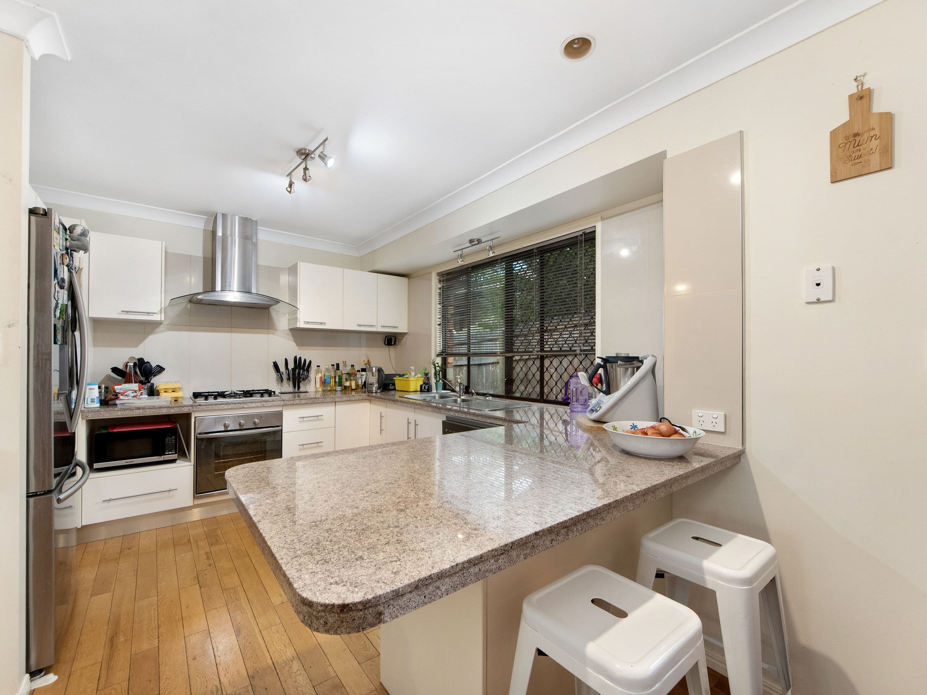146 Mildura Drive, Helensvale QLD 4212, Helensvale - Thumbnail 8