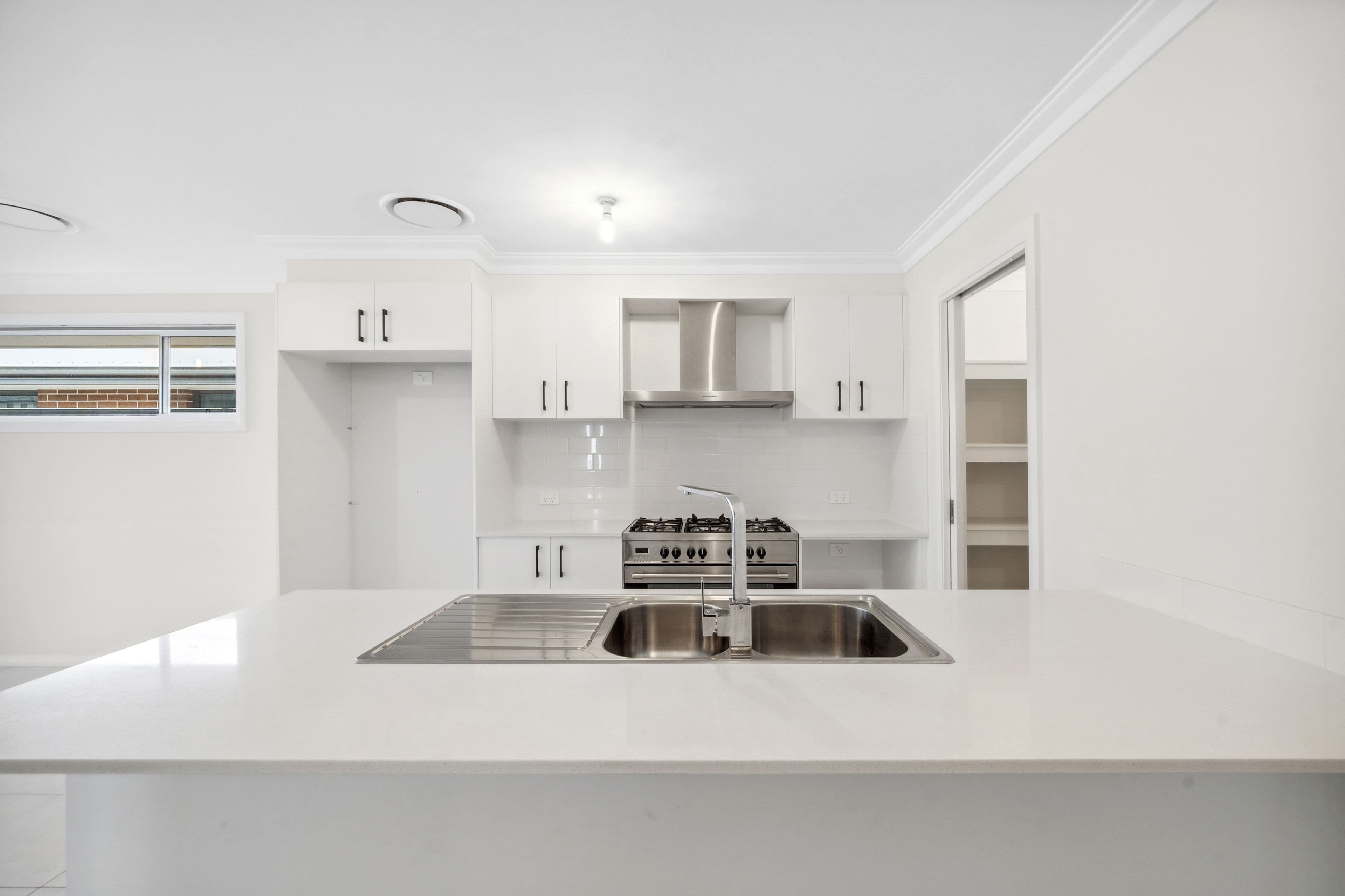 176 Fourth Avenue, Austral NSW 2179, Austral - Thumbnail 3