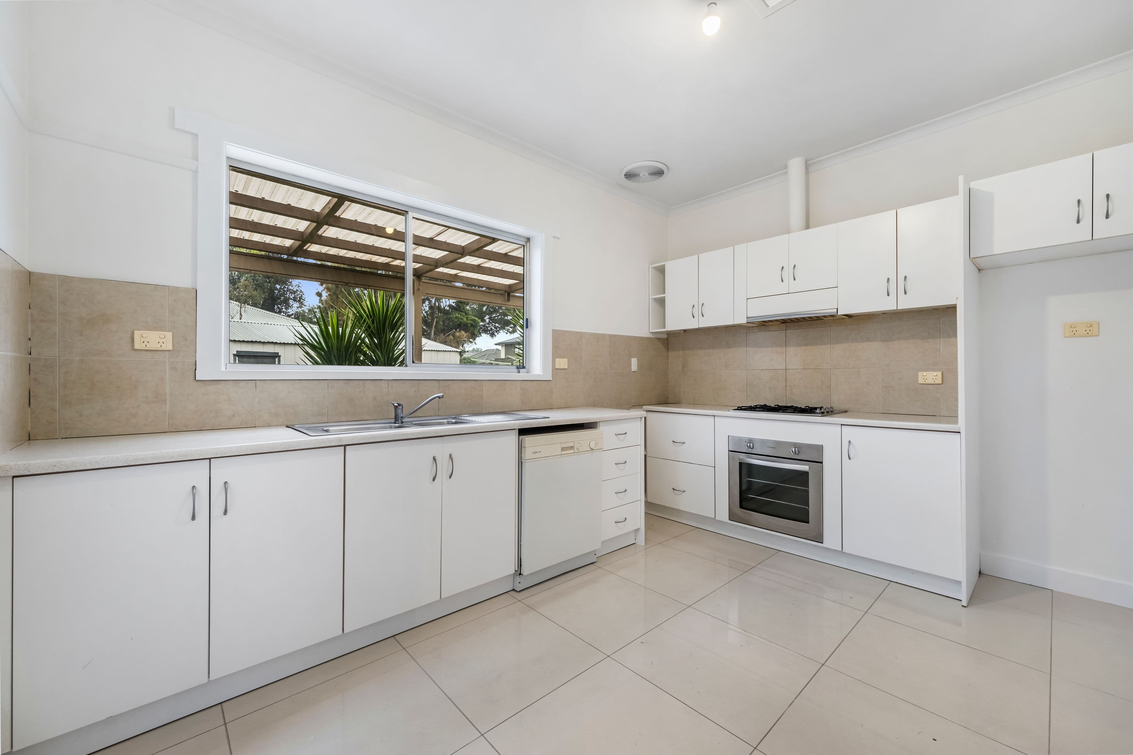 12 Frank Avenue, Clayton South VIC 3169, Clayton South - Thumbnail 3