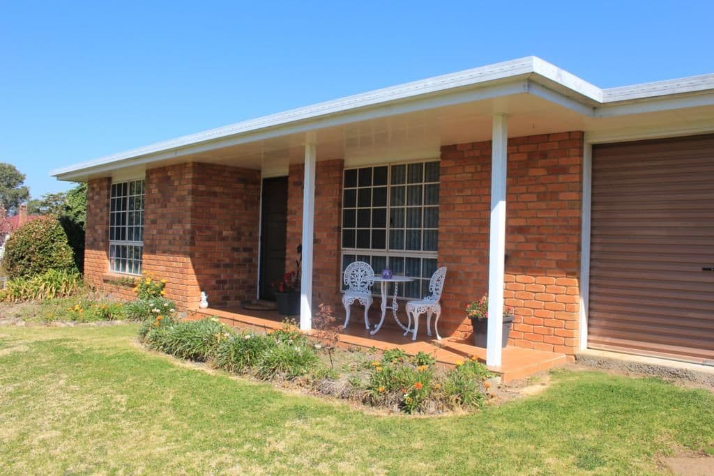 64A Duncan Street, TENTERFIELD NSW 2372, Tenterfield - Image 1