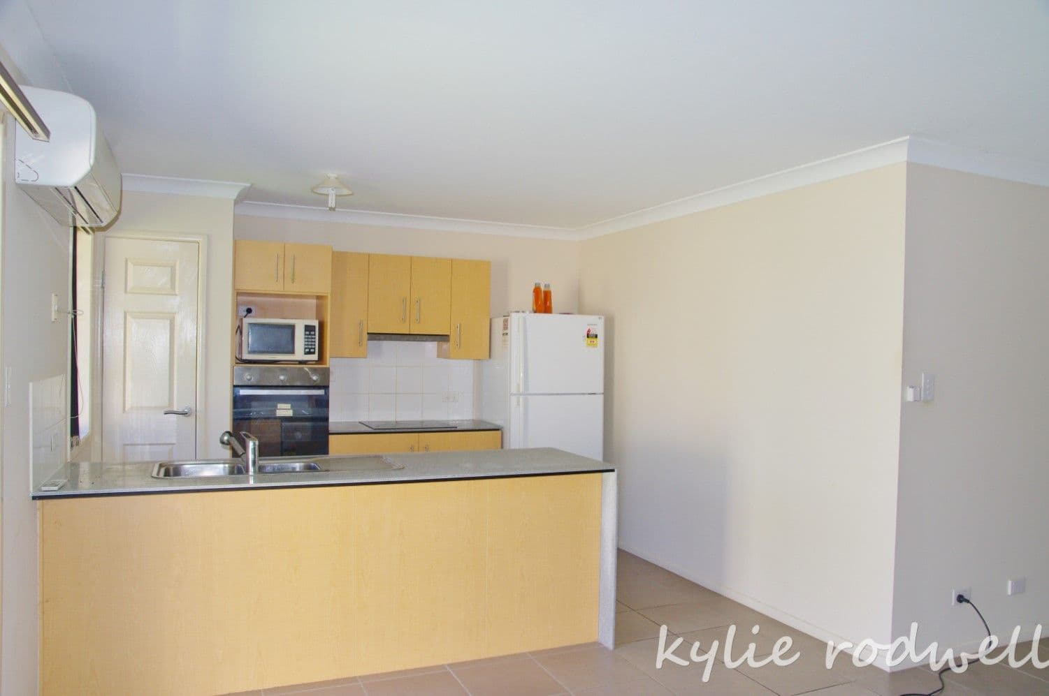 Unit 2 20B Meridian Way, Beaudesert QLD 4285, Beaudesert - Thumbnail 2