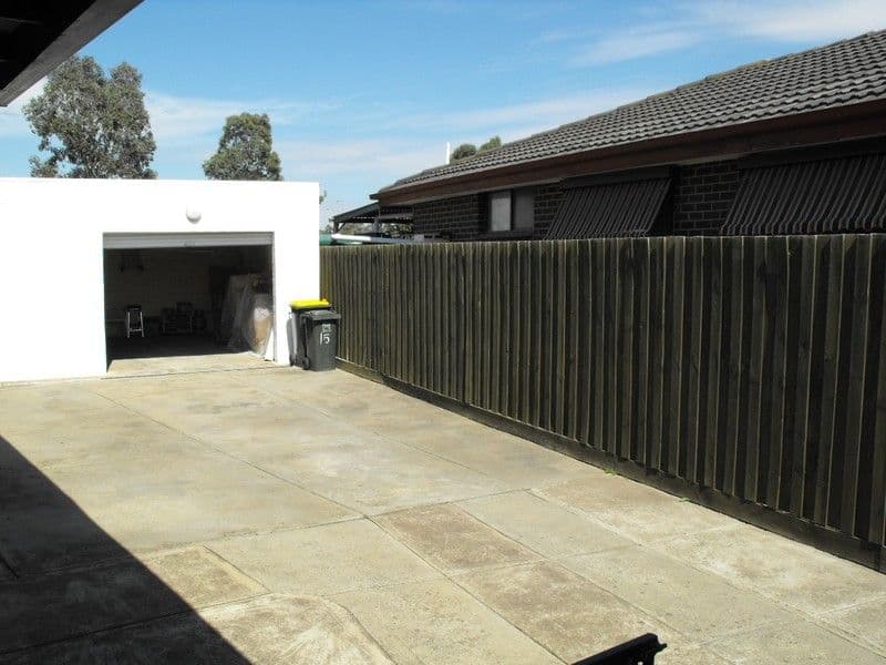 15 Cumberland Drive, THOMASTOWN VIC 3074, Thomastown - Thumbnail 5