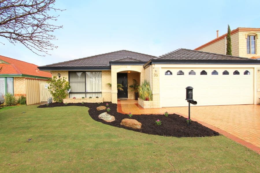 35 Whitchurch Road, REDCLIFFE WA 6104, Redcliffe - Image 1