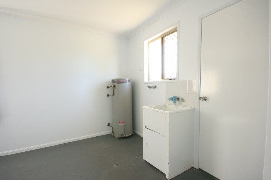 15 Fremont Avenue, Sarina QLD 4737, Sarina - Thumbnail 7