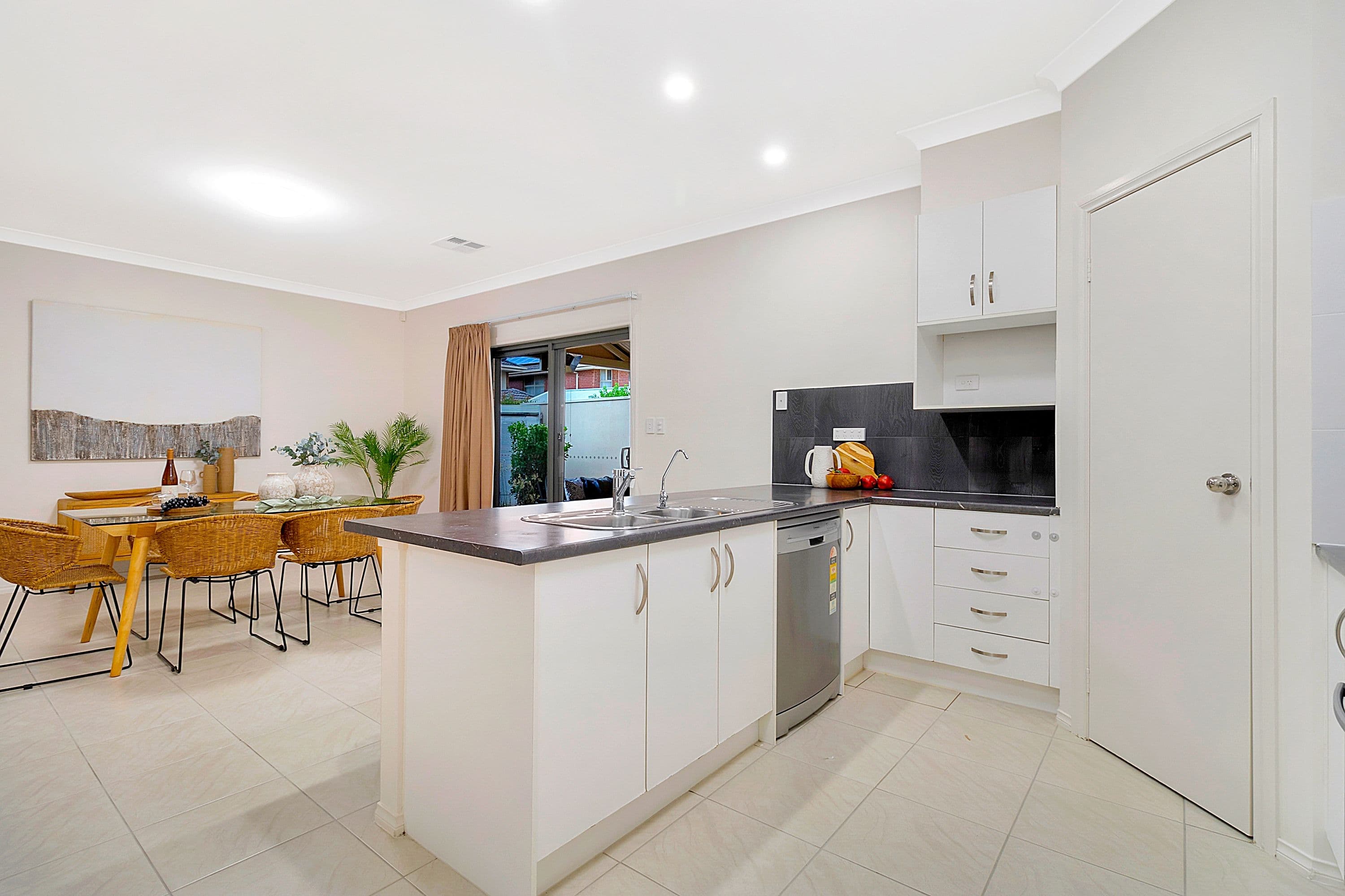 36 Newland Way, Mawson Lakes SA 5095, Mawson Lakes - Thumbnail 5