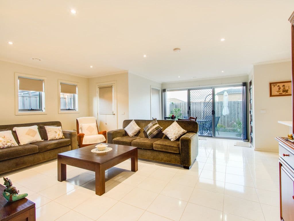 17 Claire Way, Tarneit VIC 3029, Tarneit - Thumbnail 4
