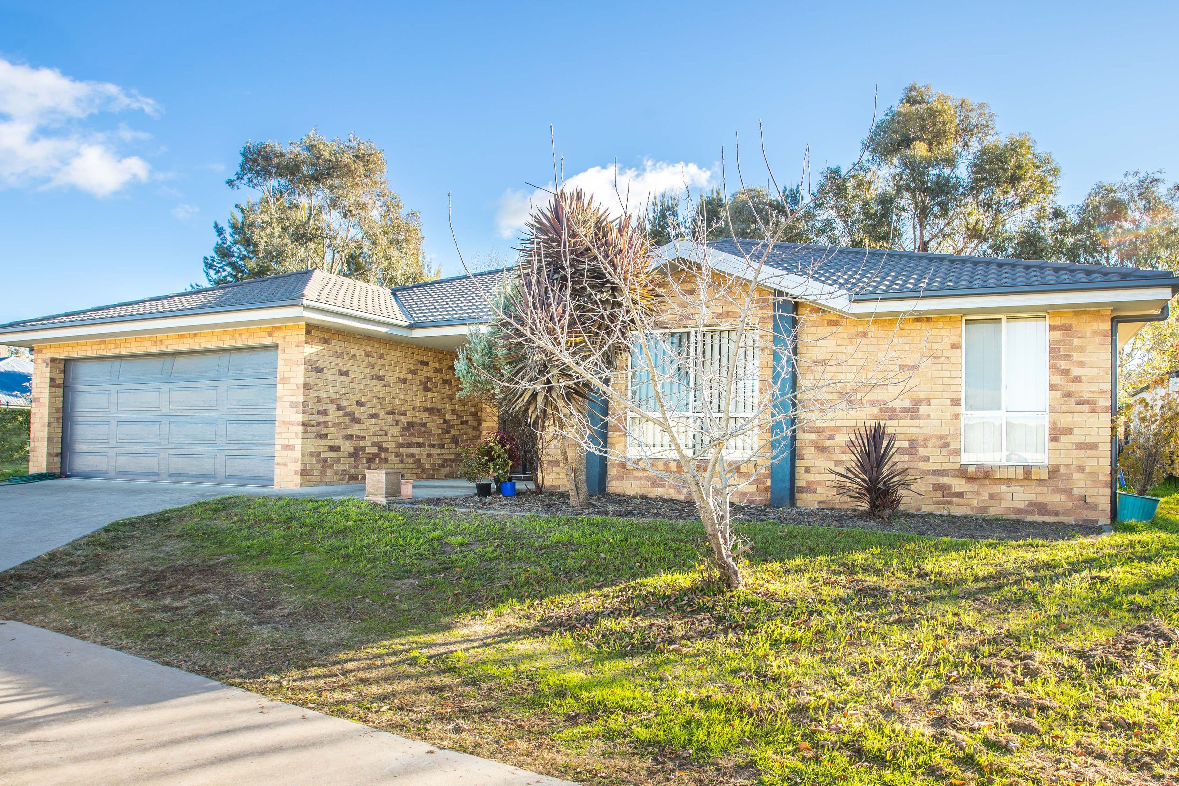 215 Cargo Road, Orange - Image 1