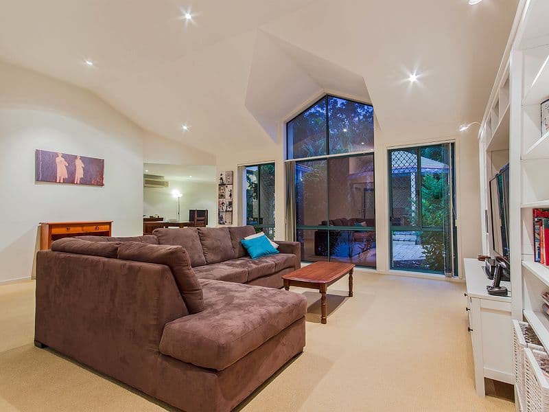9 Exbridge Court, MUDGEERABA QLD 4213, Mudgeeraba - Thumbnail 2