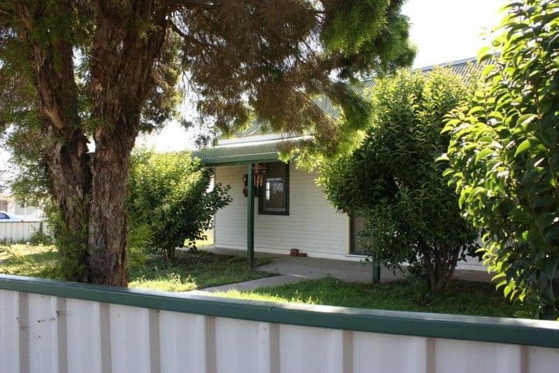 50 Whitehead Street, COROWA NSW 2646, Corowa - Thumbnail 2