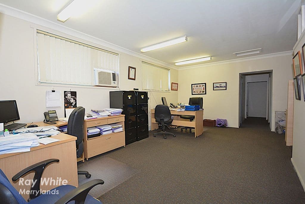 31 O'Neill Street, Guildford - Thumbnail 3