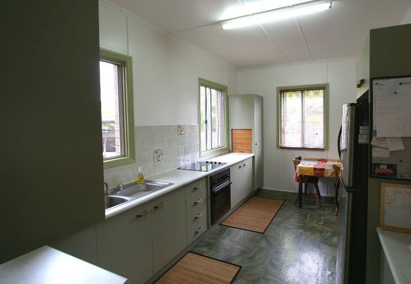 10 Halpin Street, BUNDABERG QLD 4670, Bundaberg Central - Thumbnail 3