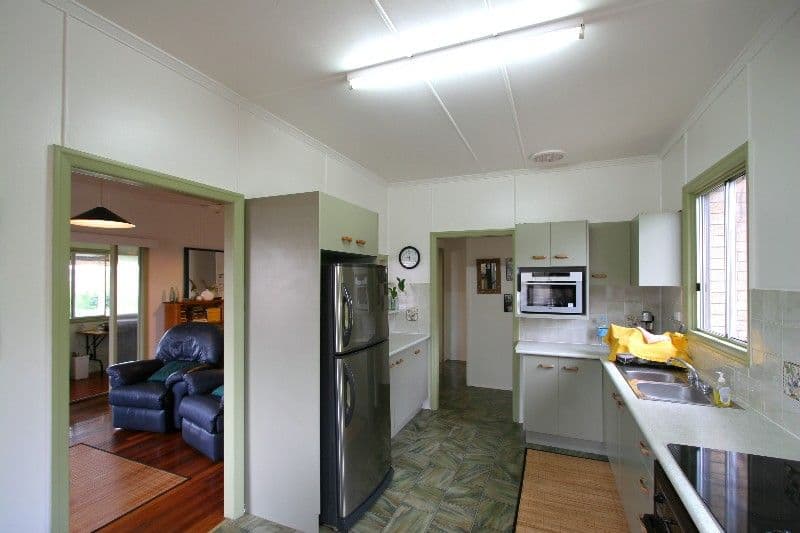 10 Halpin Street, BUNDABERG QLD 4670, Bundaberg Central - Thumbnail 8