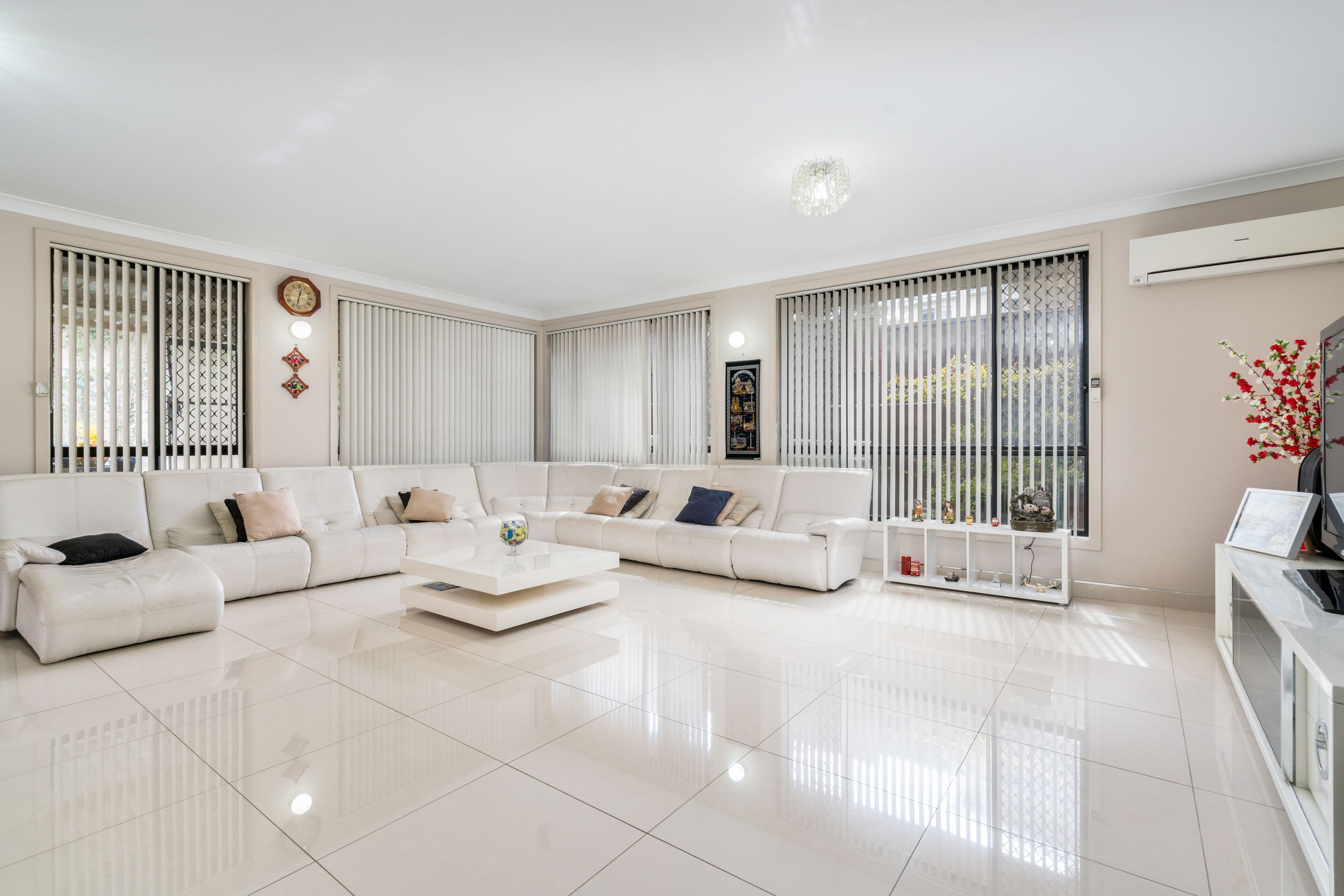 11 Panorama Avenue, Cabramatta NSW 2166, Cabramatta - Thumbnail 2