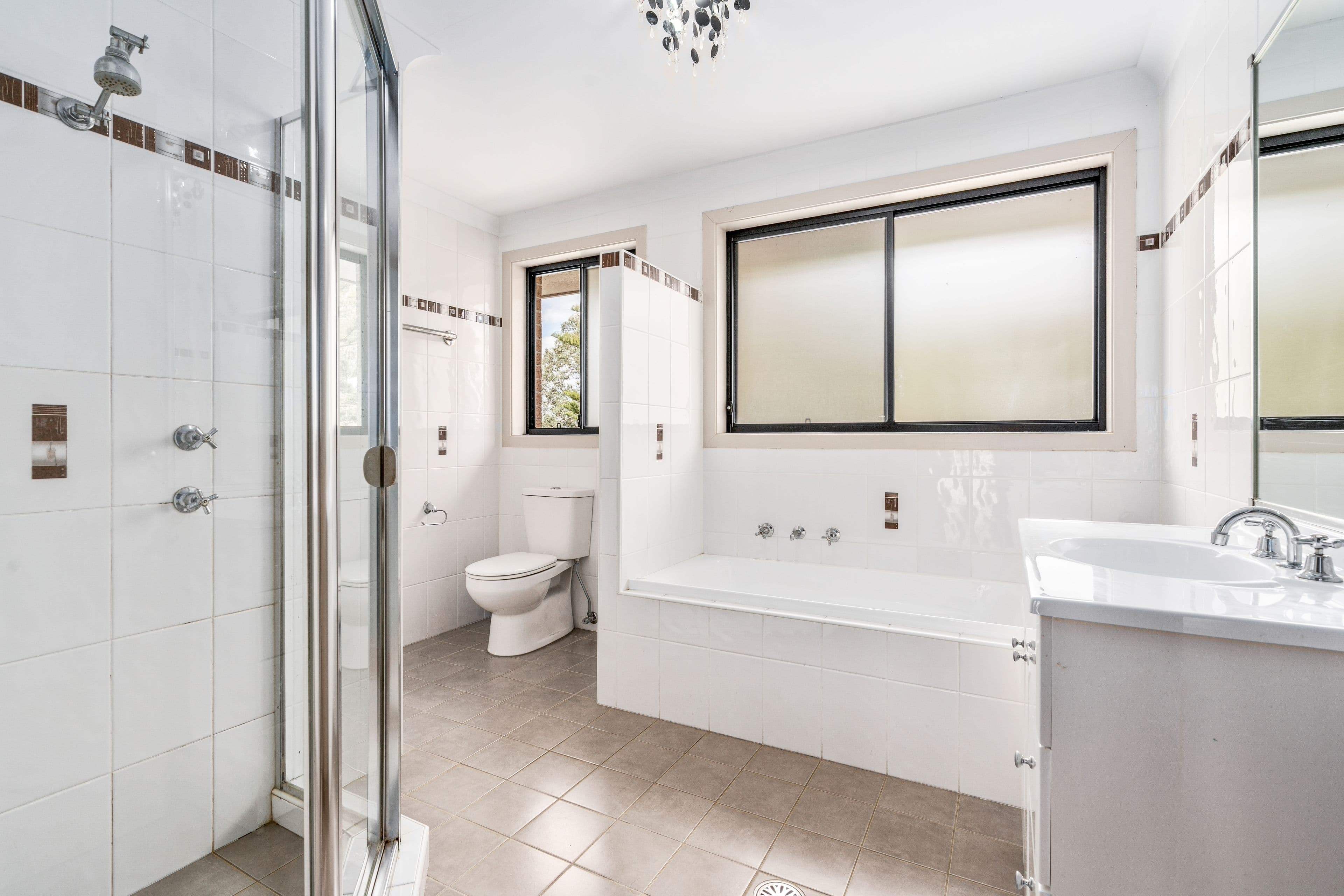 11 Panorama Avenue, Cabramatta NSW 2166, Cabramatta - Thumbnail 8