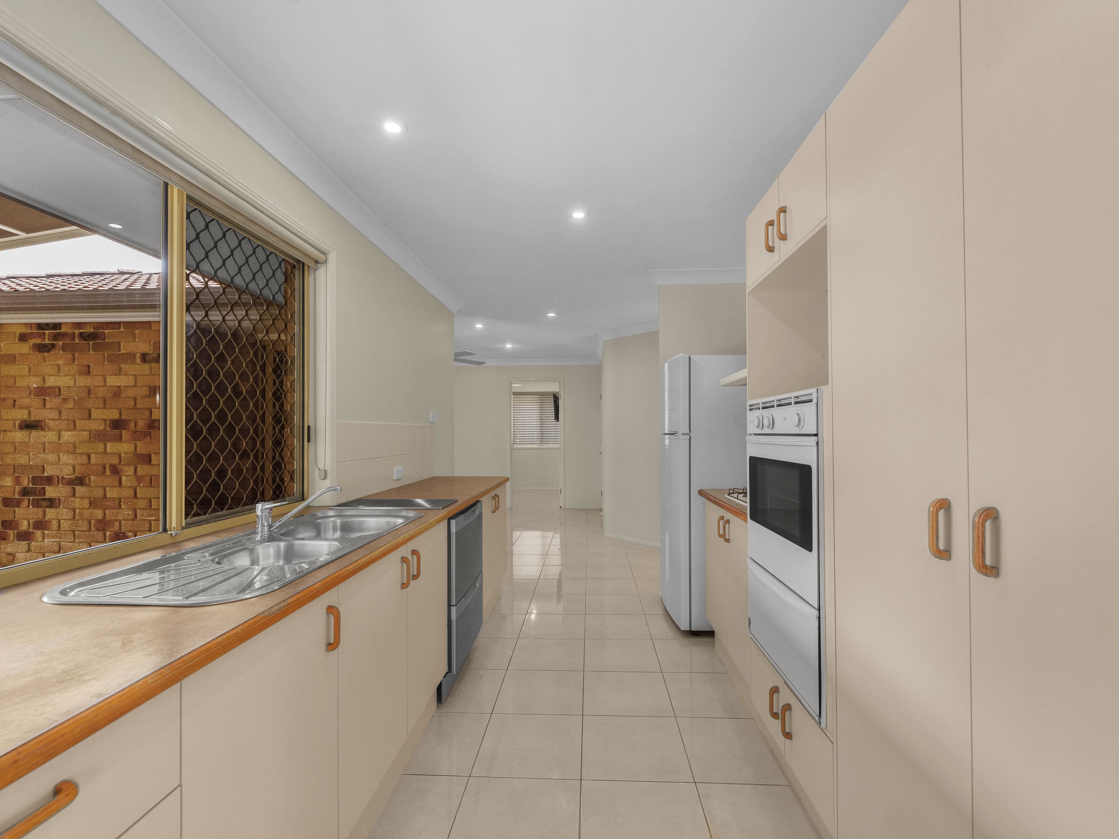 1 Walford Close, Boondall QLD 4034, Boondall - Thumbnail 4