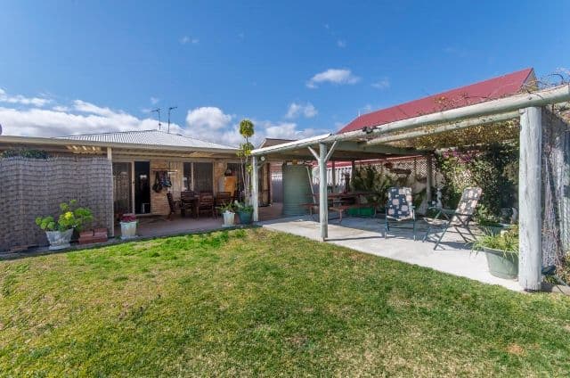 11 Barrett-Lennard Drive, Ledge Point WA 6043, Ledge Point - Thumbnail 3