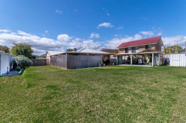 11 Barrett-Lennard Drive, Ledge Point WA 6043, Ledge Point - Thumbnail 7