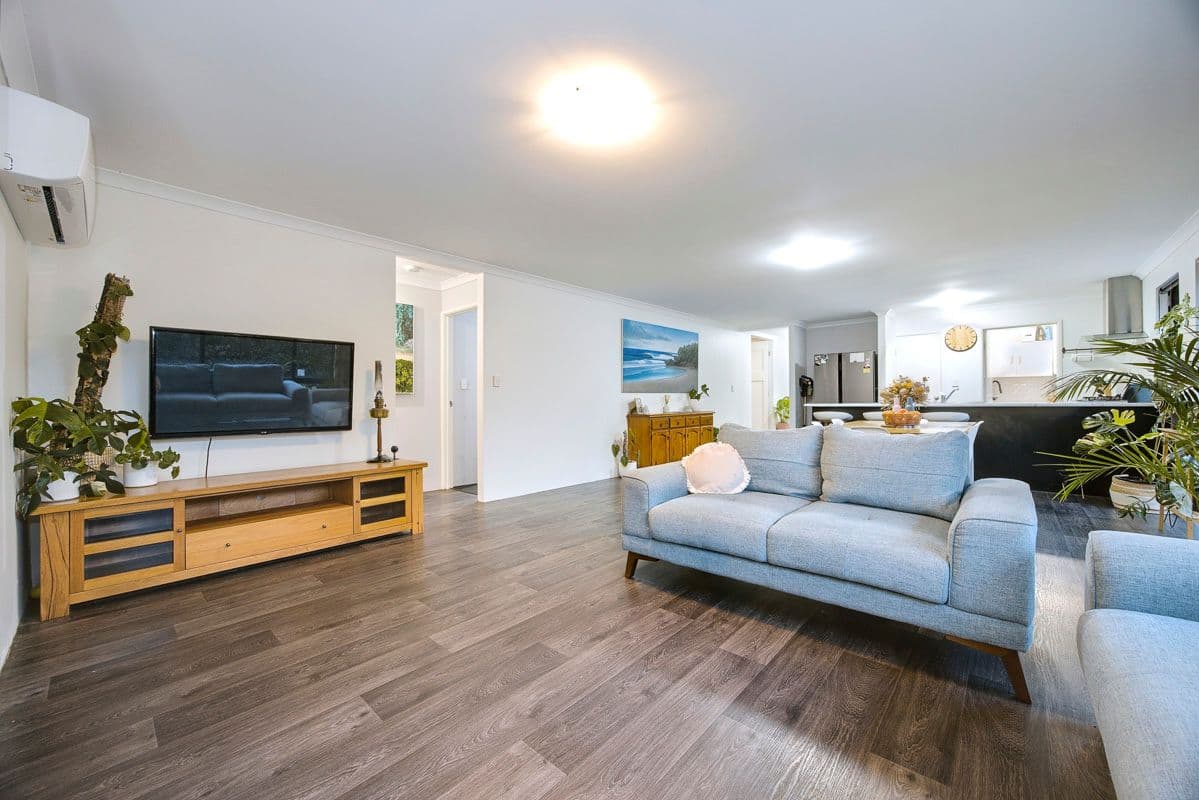 35 Mebbin Grove, Yanchep WA 6035, Yanchep - Thumbnail 3