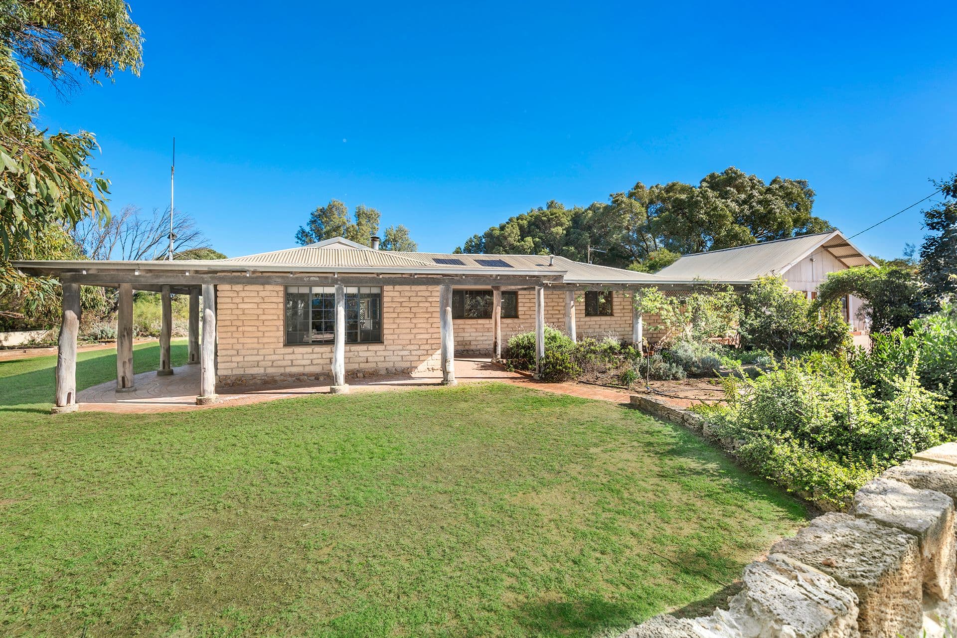 33 McConkey Road, Greenough WA 6532, Greenough - Image 1