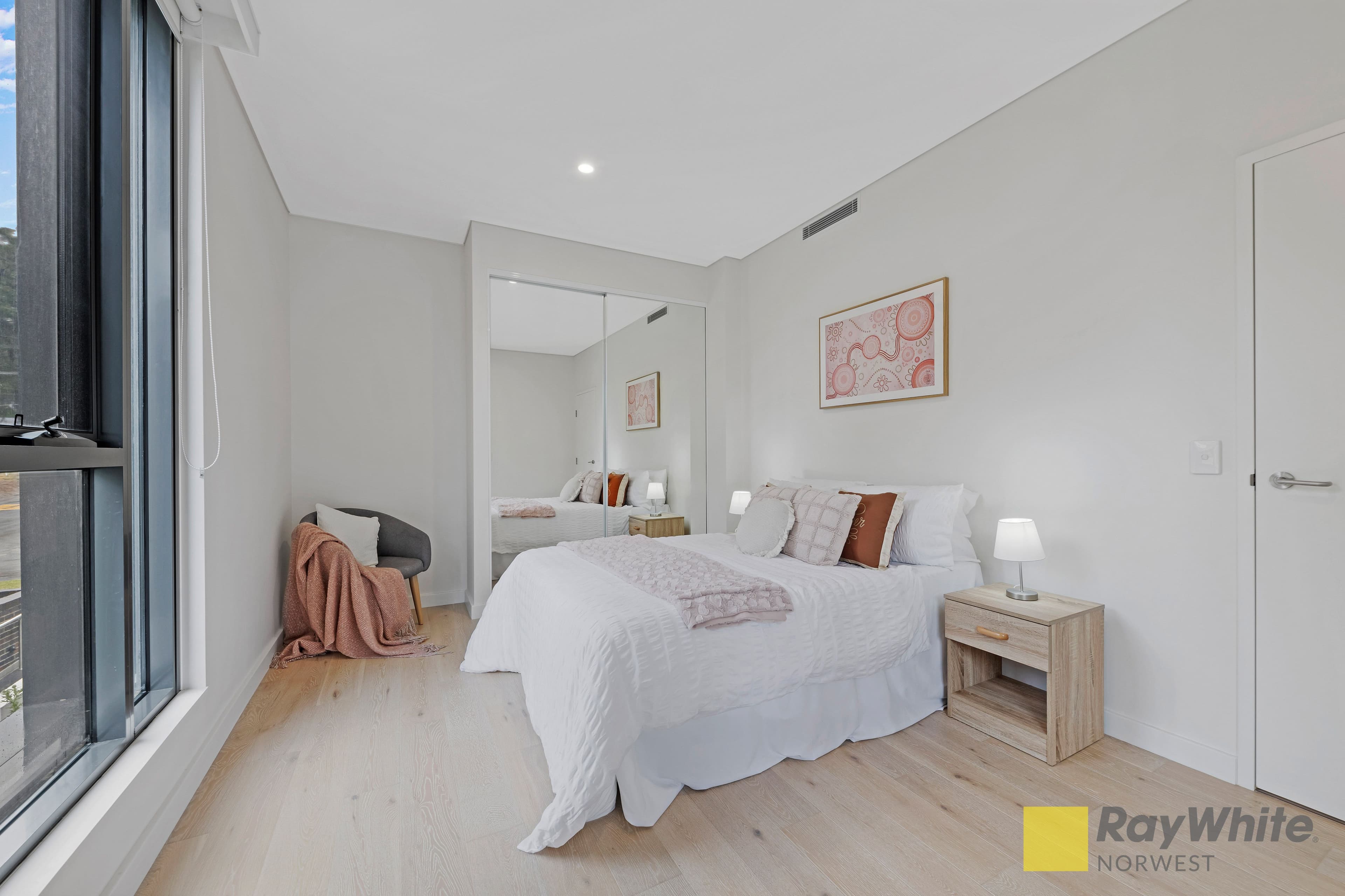 2 Burrendong Crescent, Rouse Hill NSW 2155, Rouse Hill - Thumbnail 6