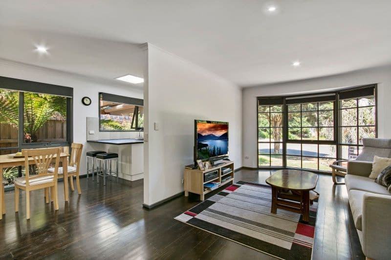 9 Anderson Close, Bayswater North VIC 3153, Bayswater North - Thumbnail 2