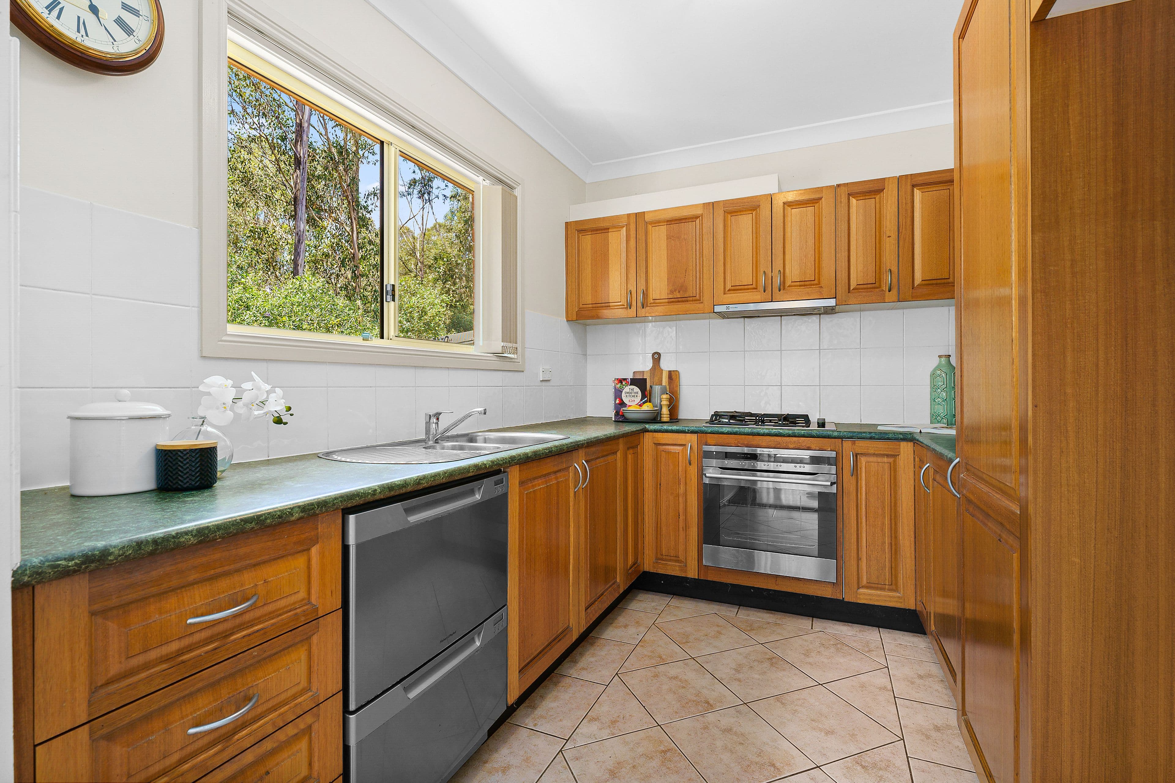 13-15 Kendall Drive, Casula NSW 2170, Casula - Thumbnail 5