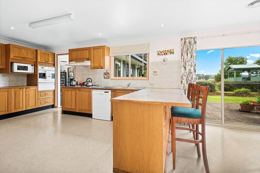 98 Greasons Road, Bundanoon - Thumbnail 2
