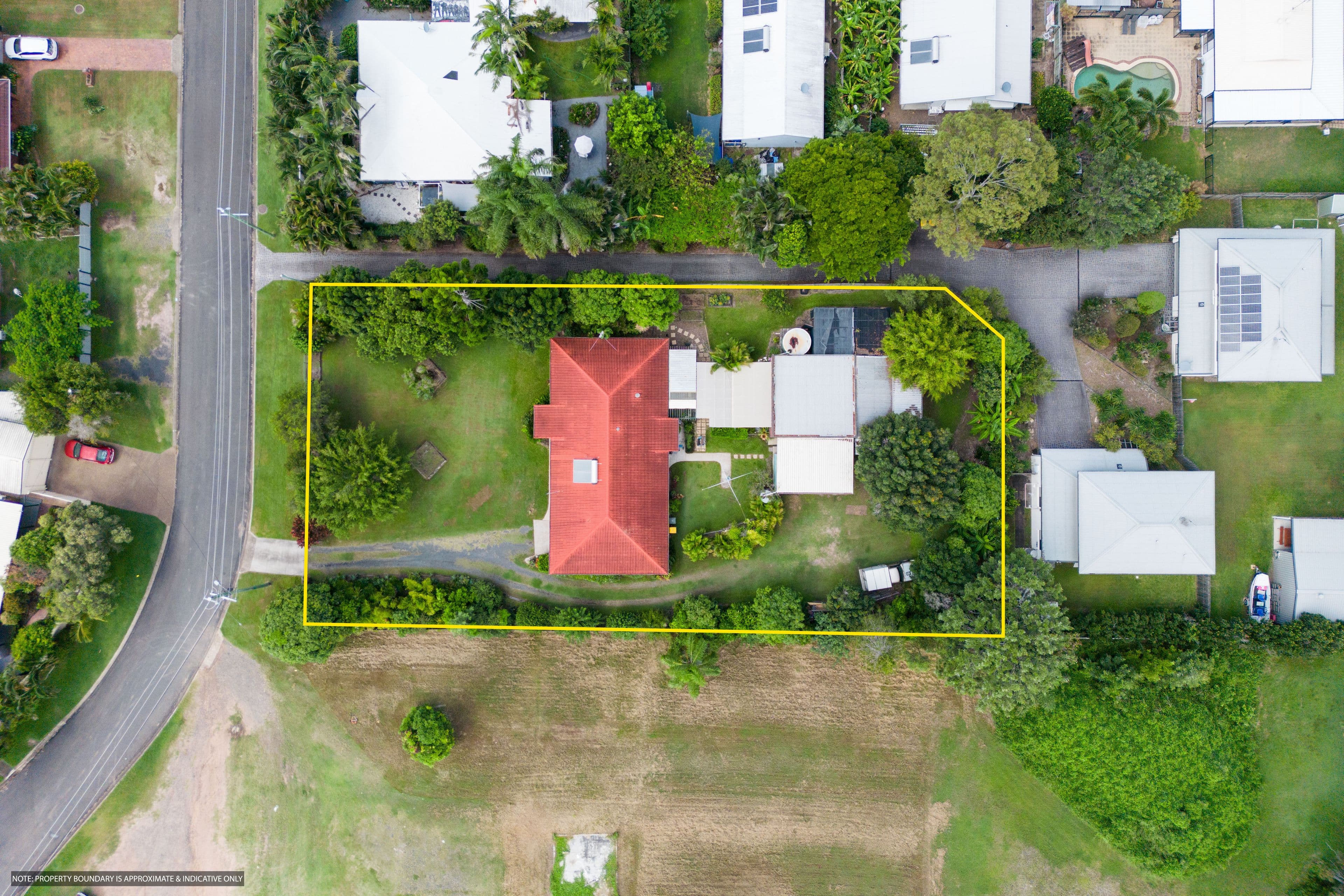 61 Urangan Street, Torquay QLD 4655, Torquay - Thumbnail 3