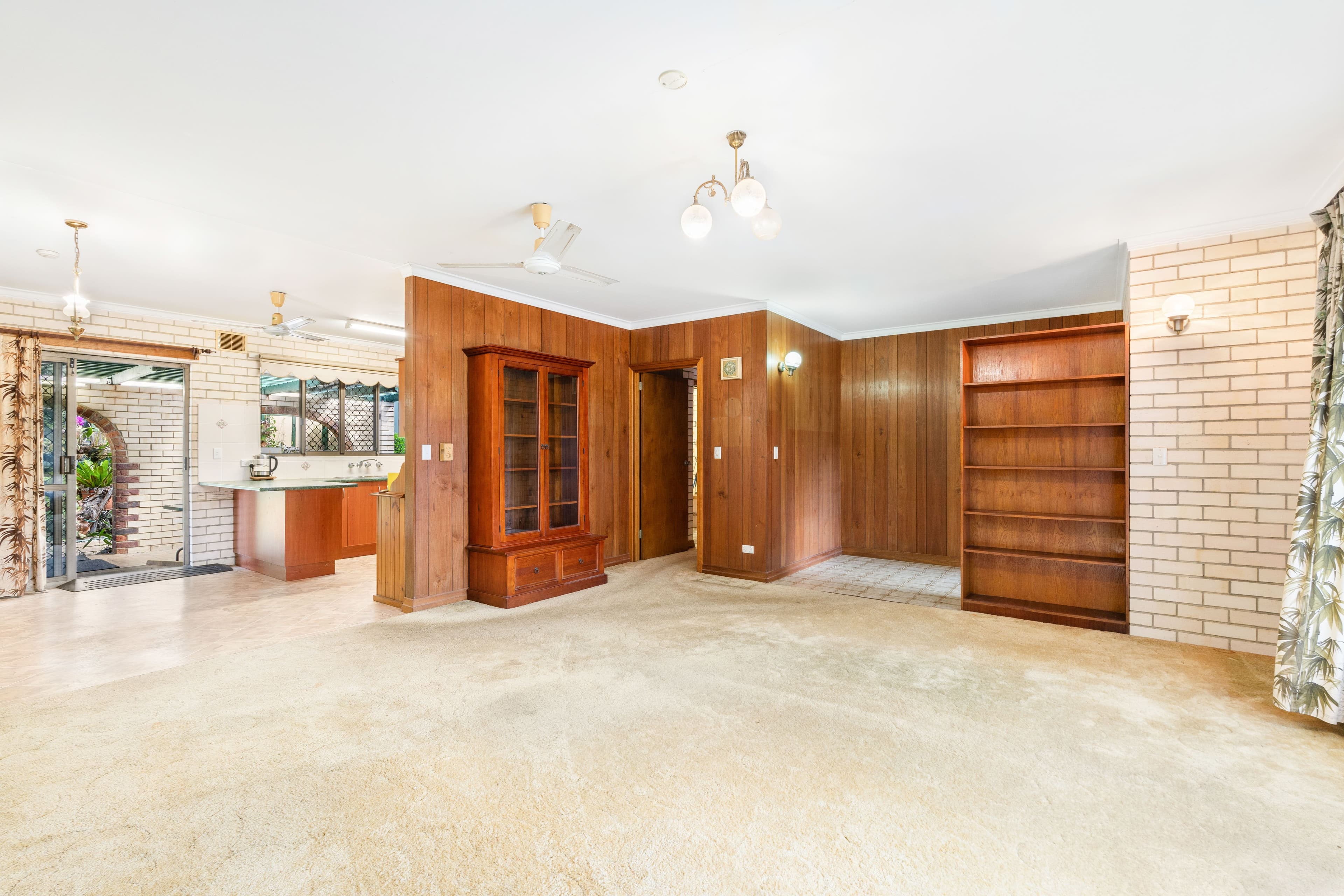 61 Urangan Street, Torquay QLD 4655, Torquay - Thumbnail 8