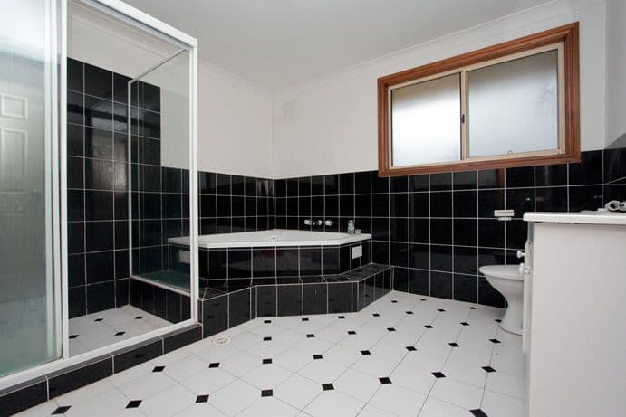 15 Darling Avenue, Lurnea, NSW, 2170, Lurnea - Thumbnail 5