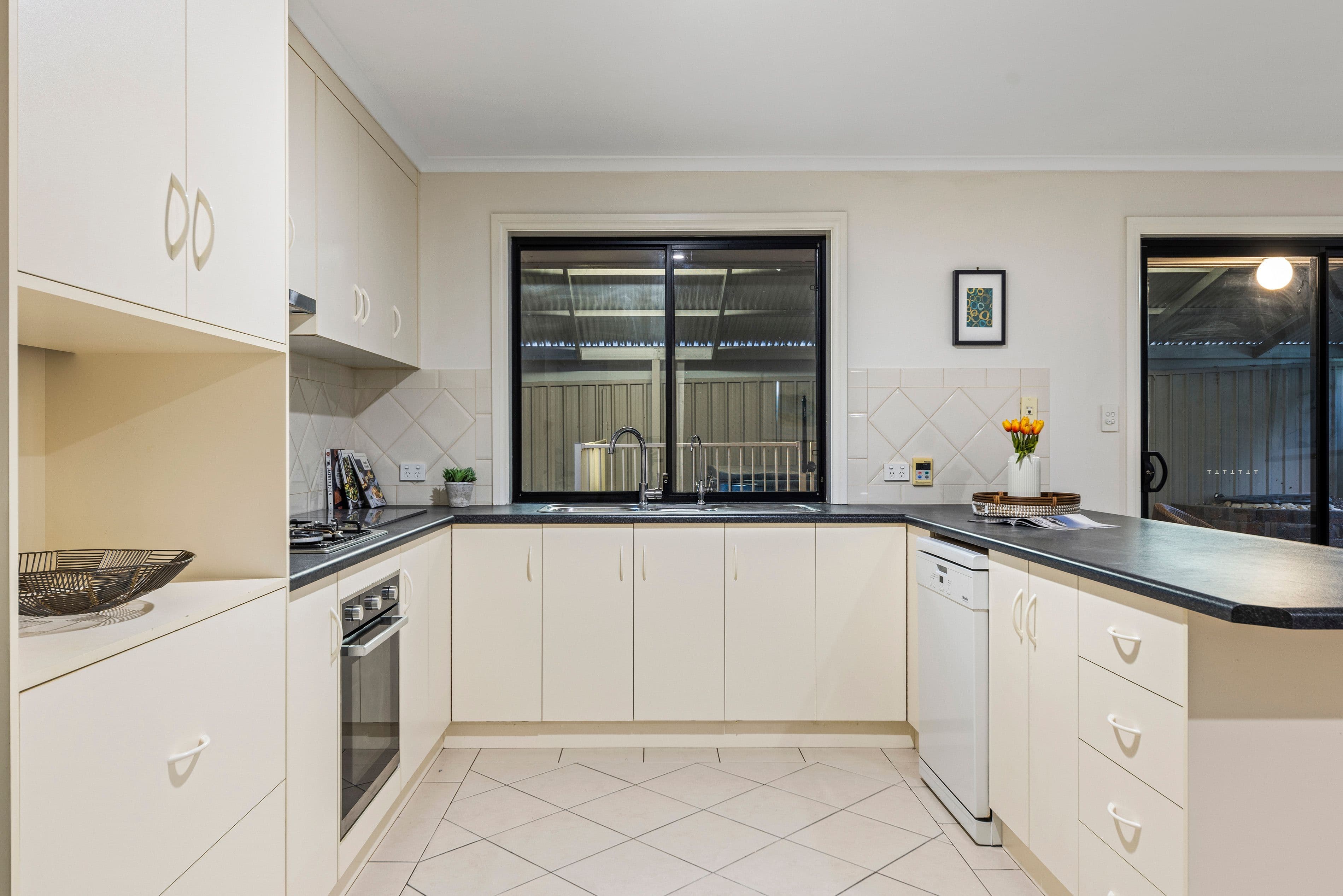 30 Erebus Circuit, Morphett Vale SA 5162, Morphett Vale - Thumbnail 7