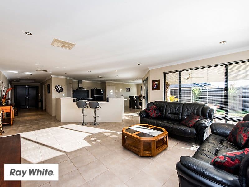 82 Amethyst Parkway, Aveley WA 6069, Aveley - Thumbnail 3