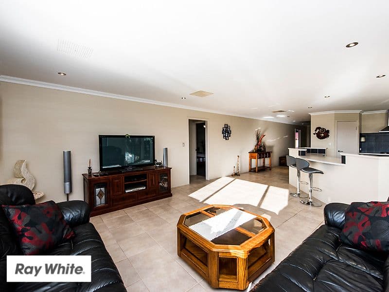 82 Amethyst Parkway, Aveley WA 6069, Aveley - Thumbnail 4